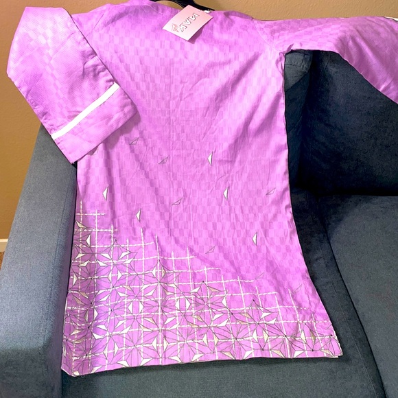 Pakistani Alkaram purple kurta - Picture 1 of 12